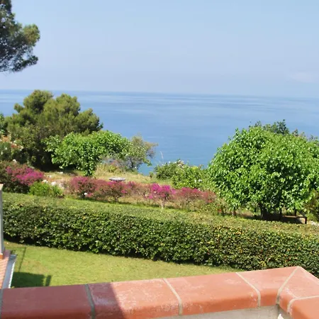 With Breathtaking Sea View Maratea